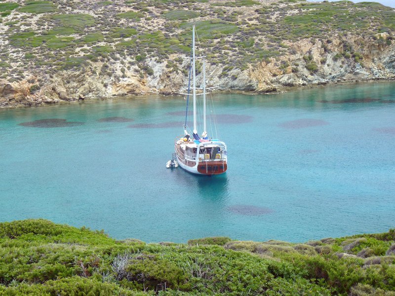 Sailing Greek island coves