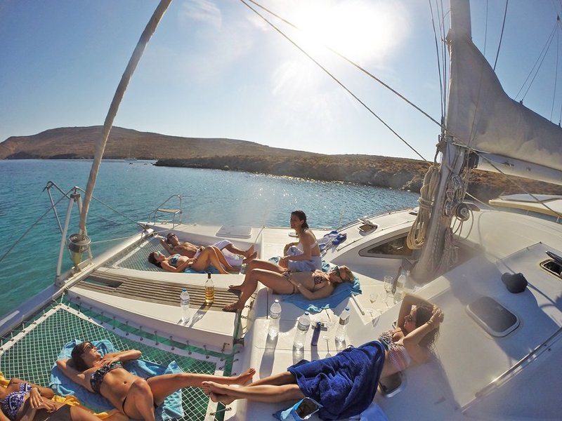 Mykonos daily sailing charters