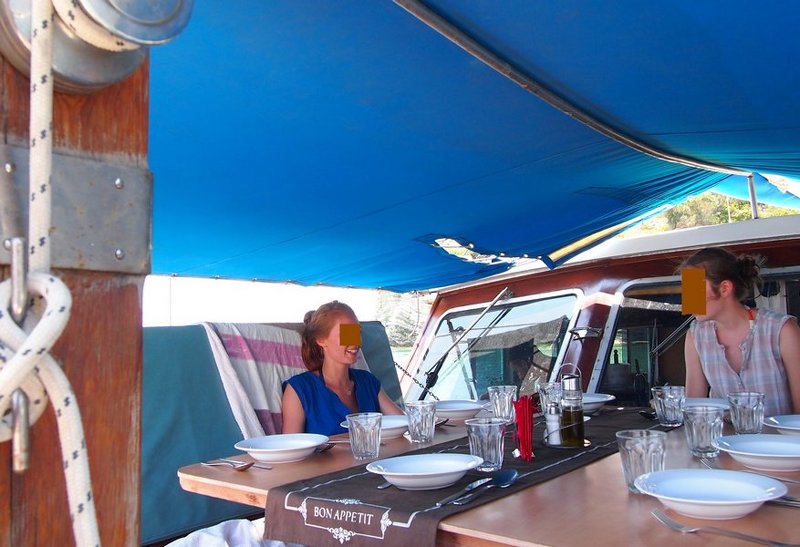 Meals on Greek yacht charters