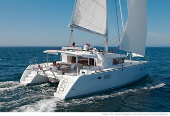 Sailing catamaran Evi