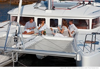 Sailing catamaran Evi - The foredeck