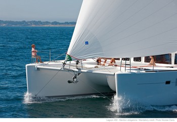 Sailing catamaran Evi - The foredeck