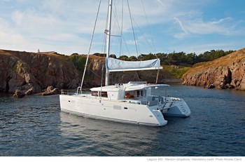 Sailing catamaran Evi - Anchored in a bay