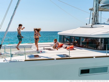 Sailing catamaran Nicolas - The foredeck